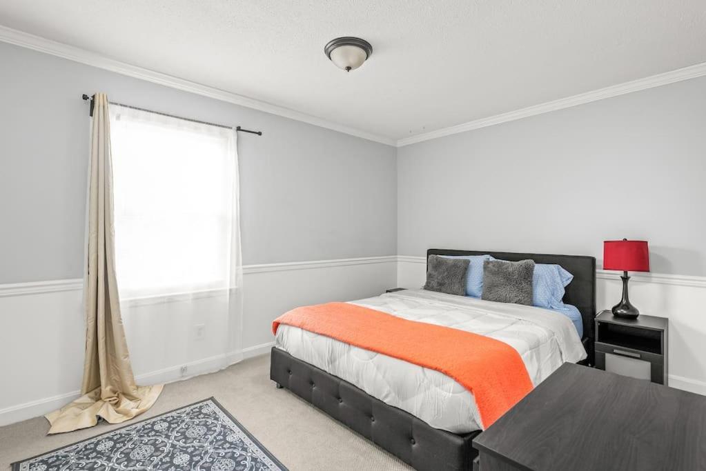 Charming, Cozy Close To Uptown, Airport & Whitewater Center Hébergement de vacances Charlotte
